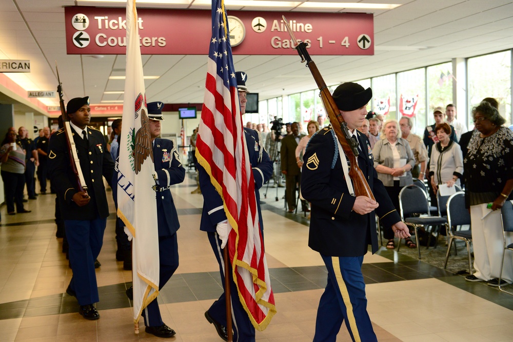 Tuskegee Airman honored with memorial at Abraham Lincoln Capital Airport