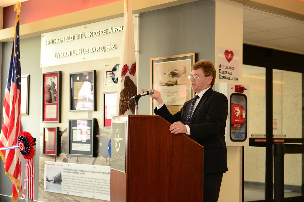 Tuskegee Airman honored with memorial at Abraham Lincoln Capital Airport