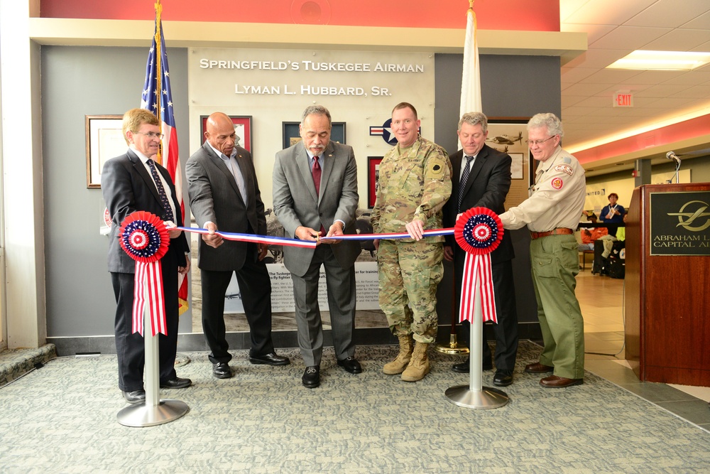 Tuskegee Airman honored with memorial at Abraham Lincoln Capital Airport