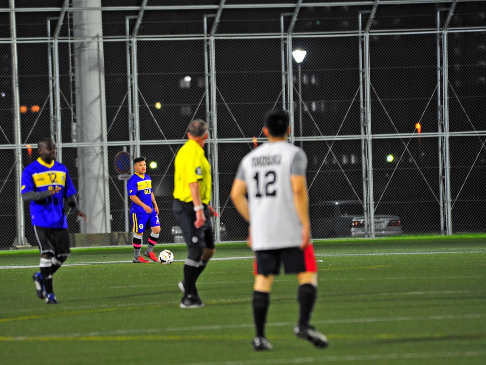 U.S. 7th Fleet flagship USS Blue Ridge (LCC 19) Beats USS Benfold (DDG-65) for MWR's Soccer Championship