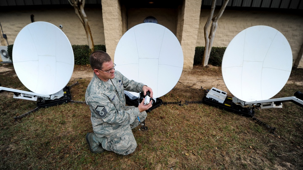 25 IS strengthens global communication capability