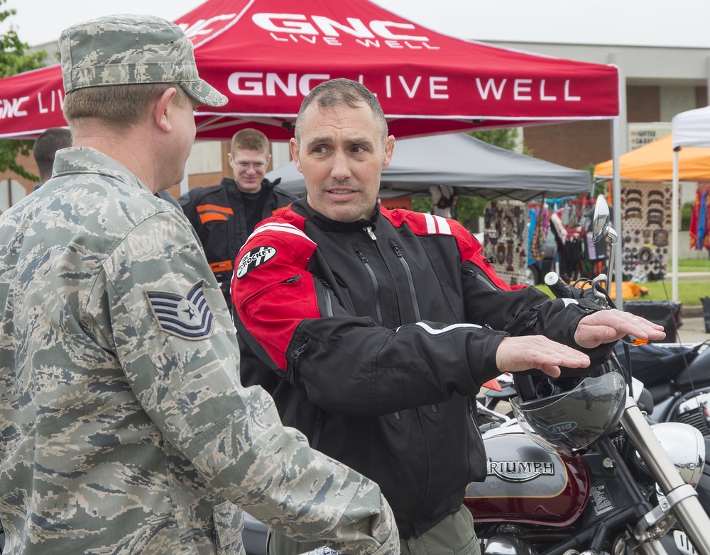 Preseason brief features networking time, group ride