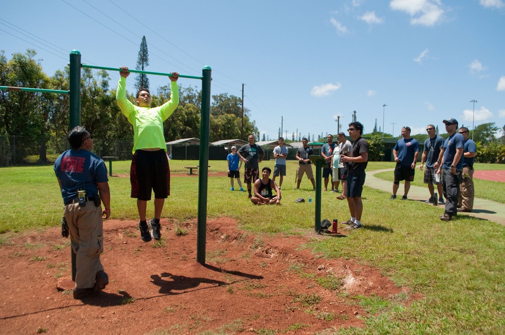 HCC students visit USAG-HI DES Fire Division