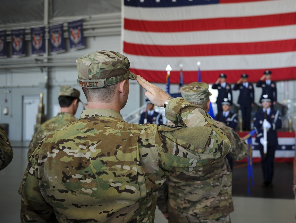 4th SOS holds change of command