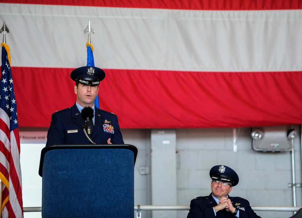 4th SOS holds change of command