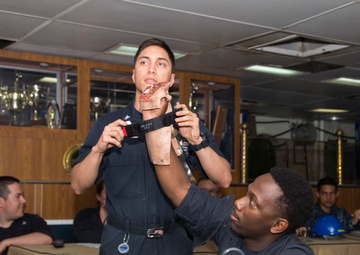 Wasp sailors conduct medical training
