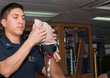 Wasp sailors conduct medical training