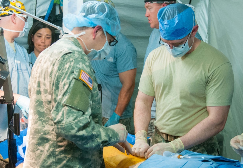 Madigan teams up with 758th FST for patient surgeries in field conditions
