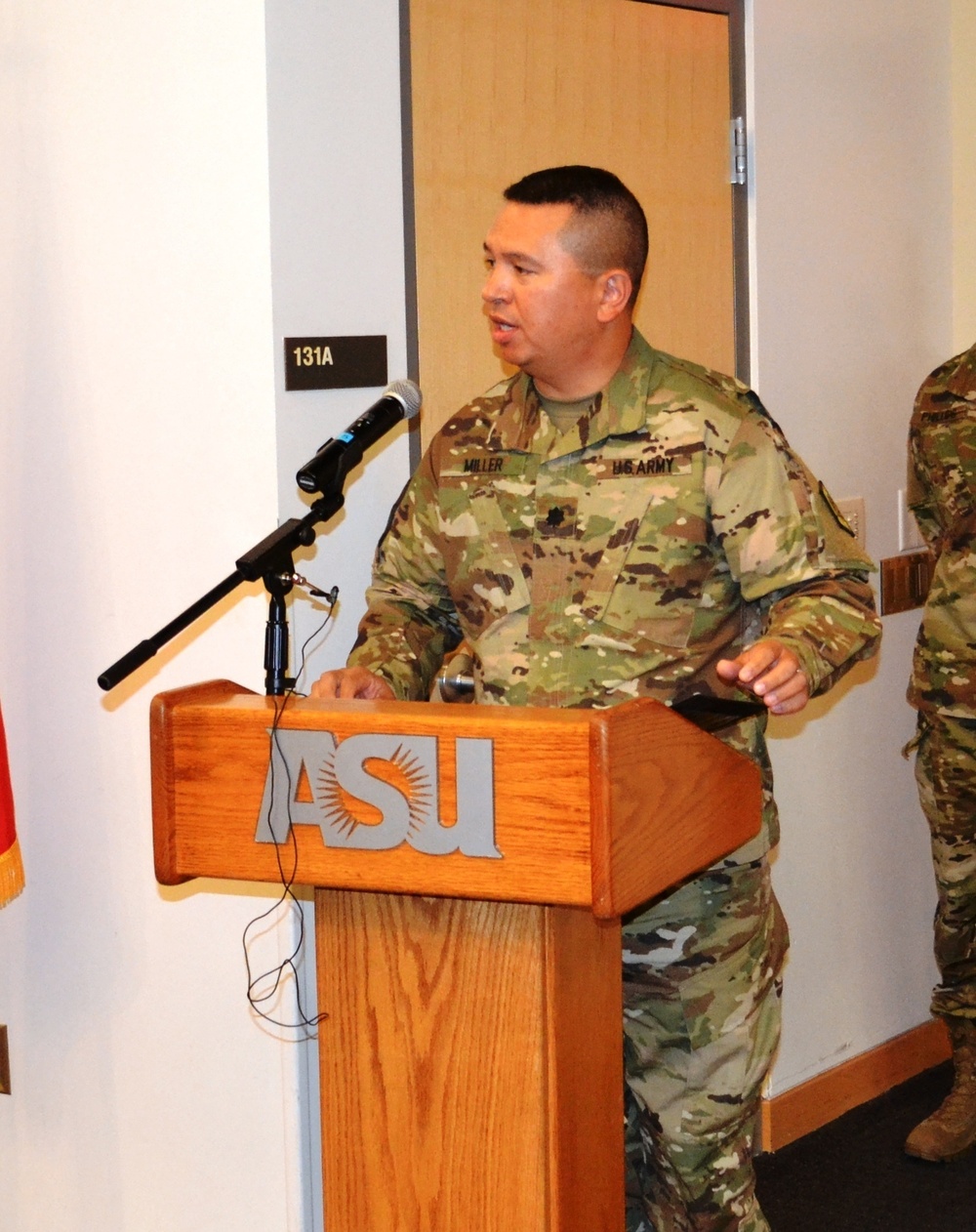 Lt. Col. Miller assumes command of the 98th ESB