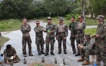 U.S., French Marines Receive Mission Brief