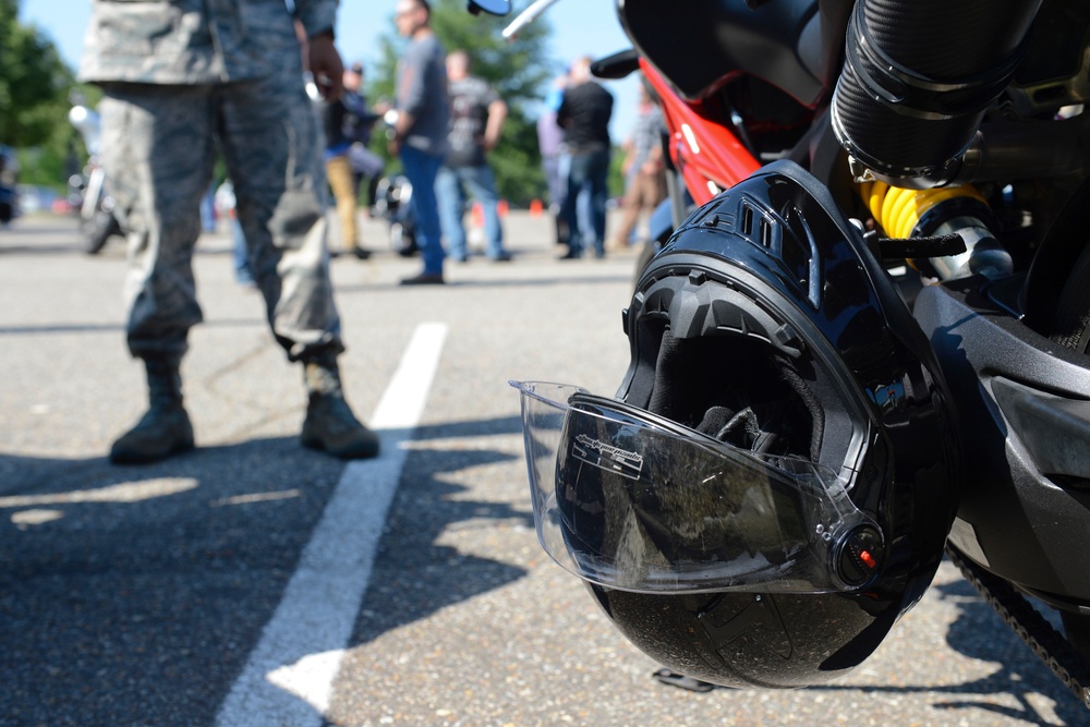 Lifesaving tips protect motorcycle riders