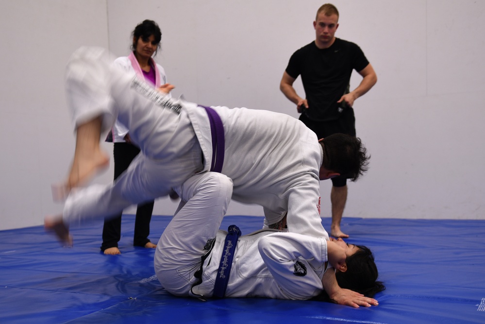 Dueling duo teaches TLR Airmen resilience through martial arts