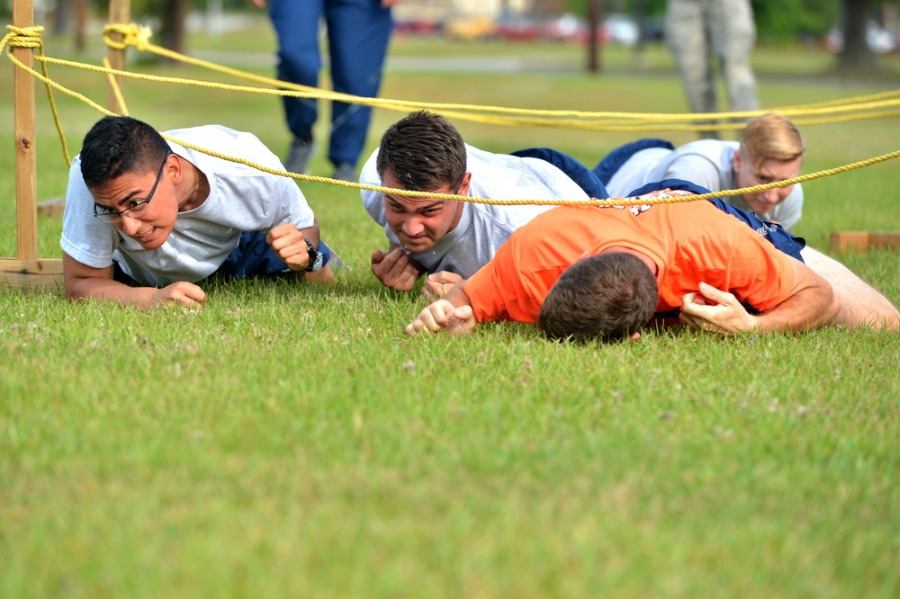 20th OG hosts warrior day challenge