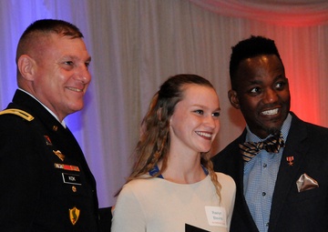Army Reserve leader honors newest military enlistees