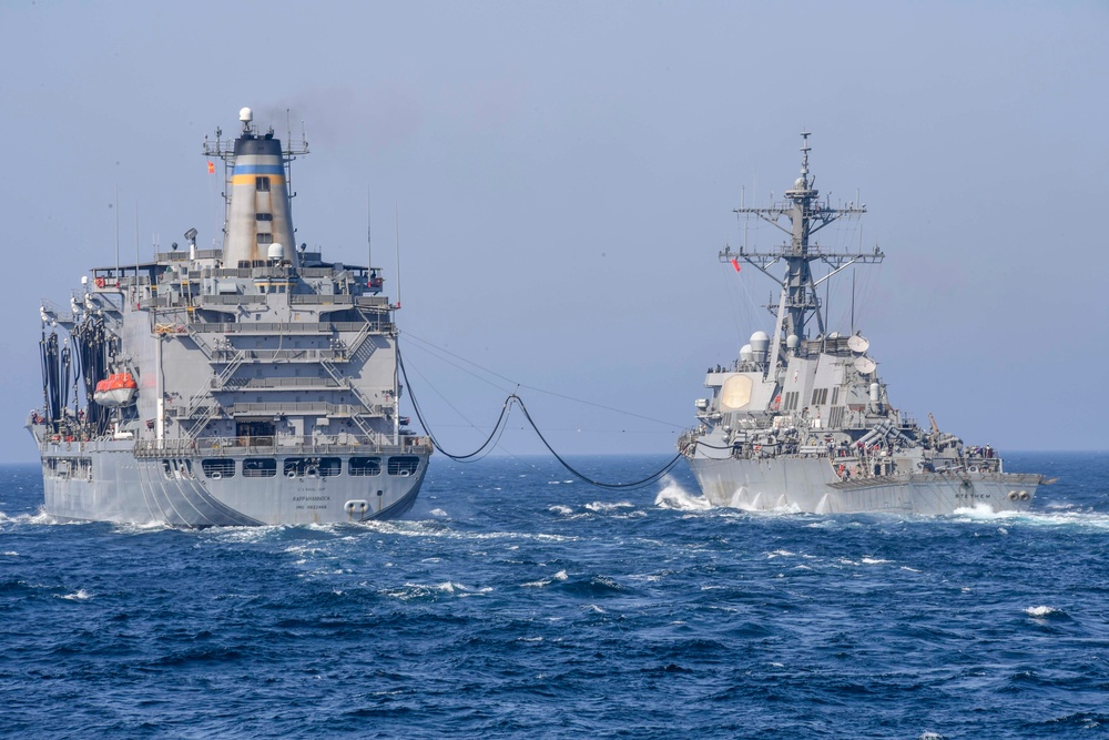 USS Stethem conducts a Replenishment-at-Sea