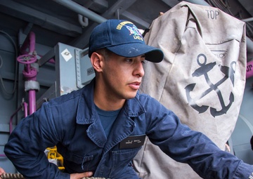 USS Bonhomme Richard (LHD 6) DFM Fueling Operations