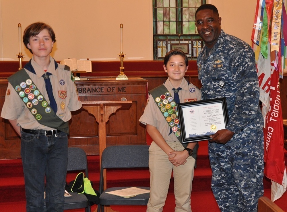 Boy Scouts Present Certificate of Appreciation to NSWCDD Commanding Officer