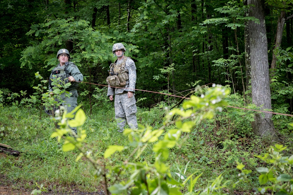 WVARNG Soldiers, WV State Police participate in EOD Raven's Challenge