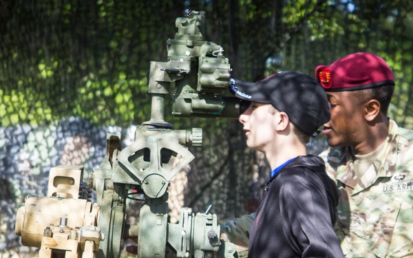 AAW100 Static Displays