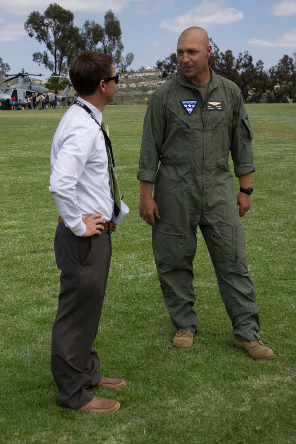 HMLA-775 visits Calavera Hills Middle School