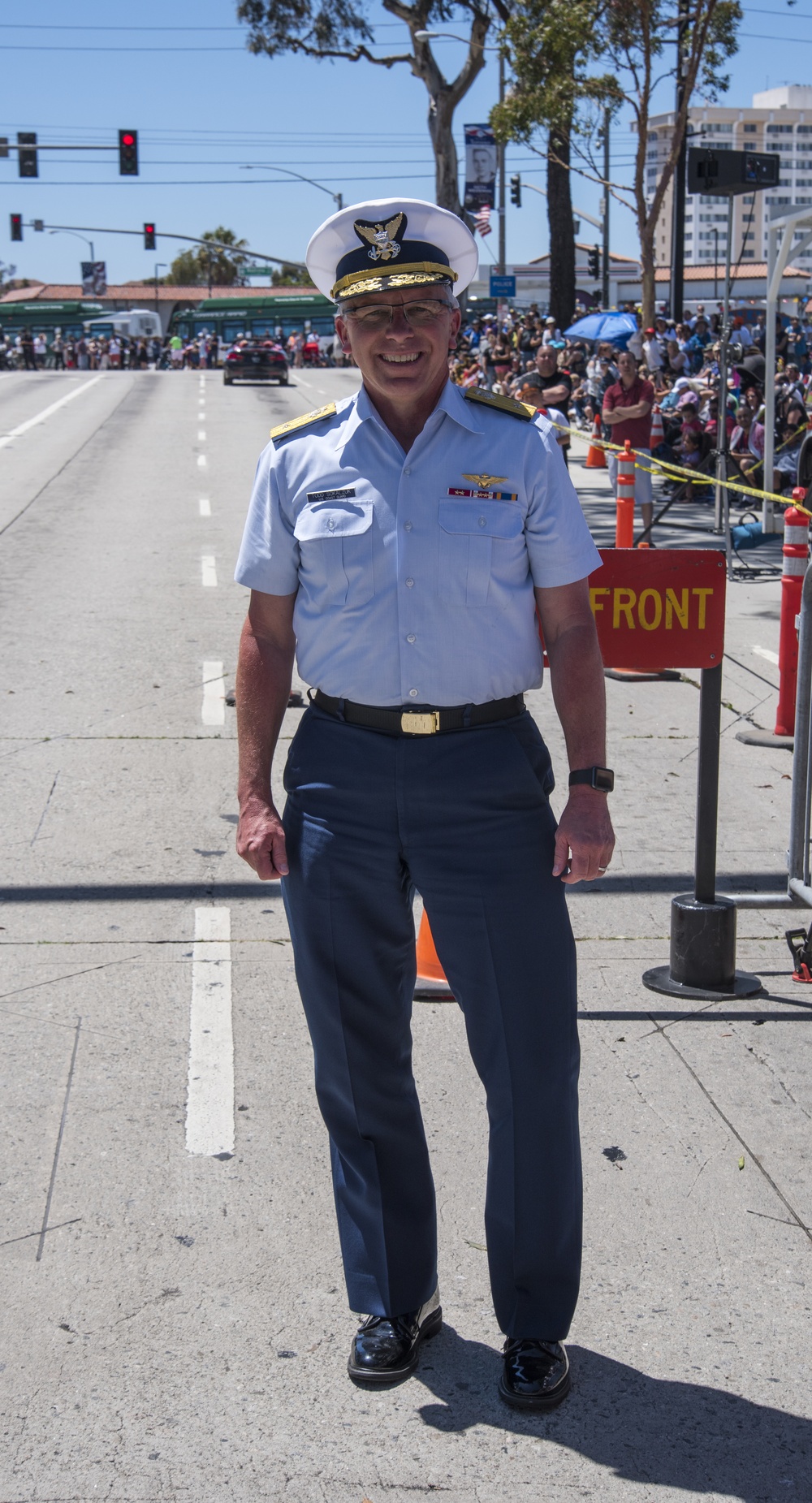 Coast Guard participates in Torrance Armed Forced Day Parade