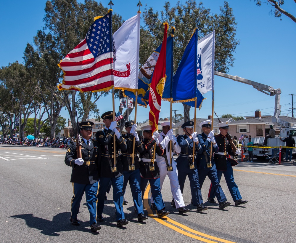 Coast Guard participates in Torrance Armed Forced Day Parade