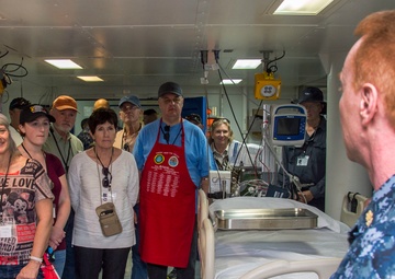 Cooks from the Valley tour USS Bonhomme Richard (LHD 6)