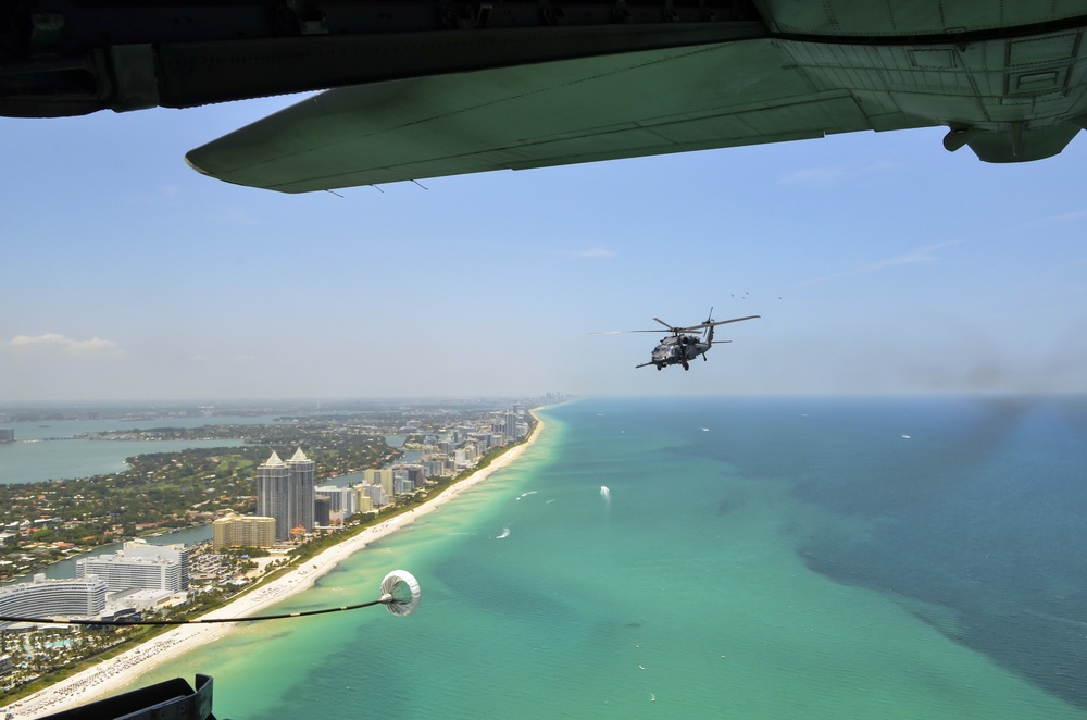 DVIDS News Citizen Airmen perform in new Miami Beach air show over