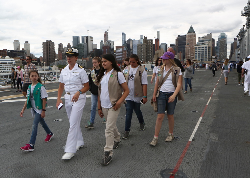 Girl Scouts Visit Fleet Week Service Members