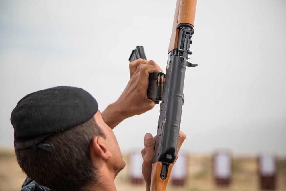 ISF AK-47 training led by Spanish Guardia Civil GAR