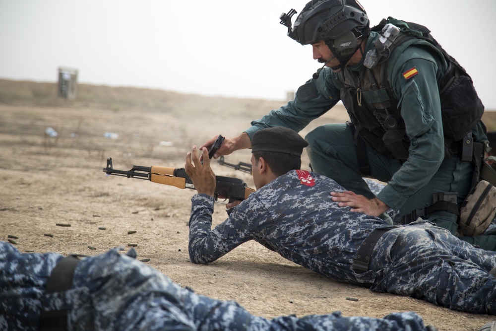 ISF AK-47 training led by Spanish Guardia Civil GAR