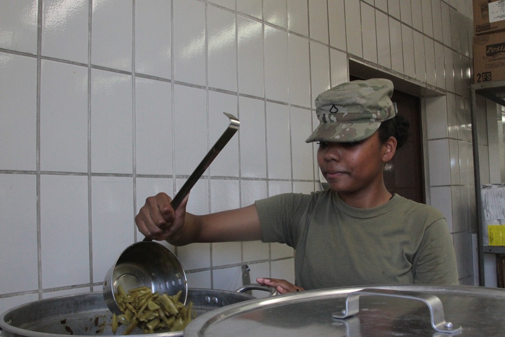 'Lethal' Soldiers stay fed, fueled and fighting