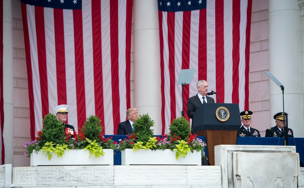 SD attends Memorial Day event at Arlington