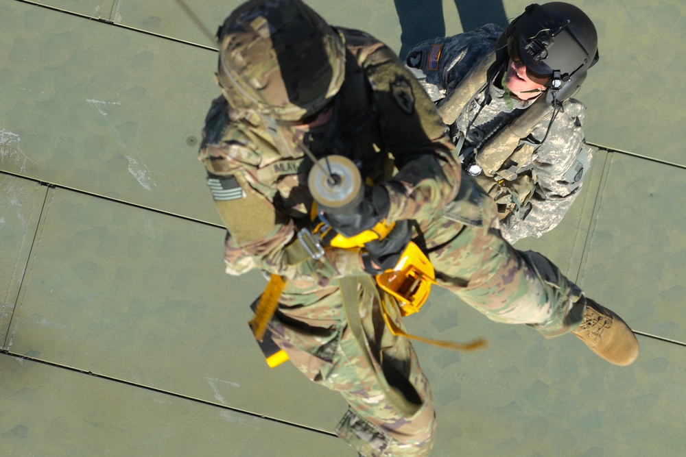 25th ID Hoist Training