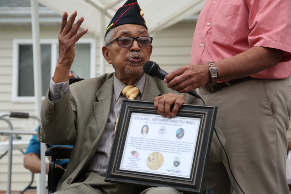 Marines pay respects to Montford Point Marines, service members in small southern Illinois town