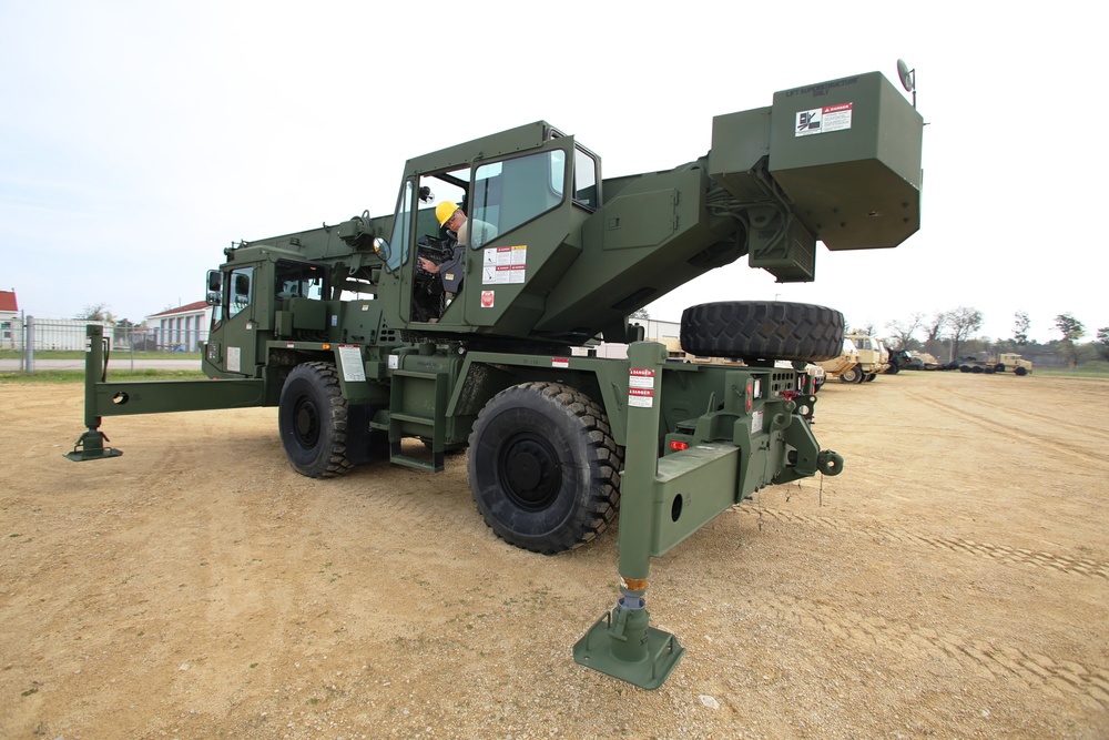 Soldiers build leadership, repairer skills in Construction Equipment Repairer ALC at Fort McCoy