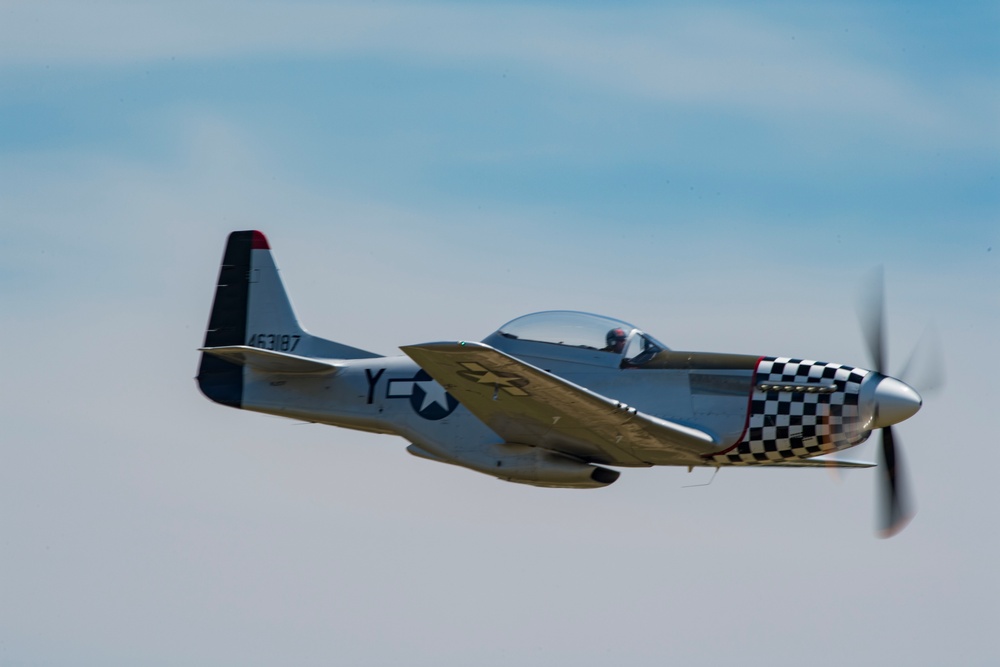 A-10 Heritage Team performs at Wings Over Wayne Airshow