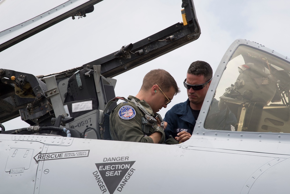 A-10 Heritage Team performs at Wings Over Wayne Airshow