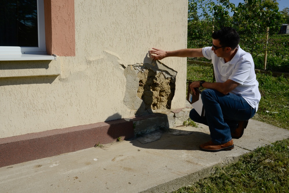 457th CA BN conducts a Humanitarian Assessment in Romania