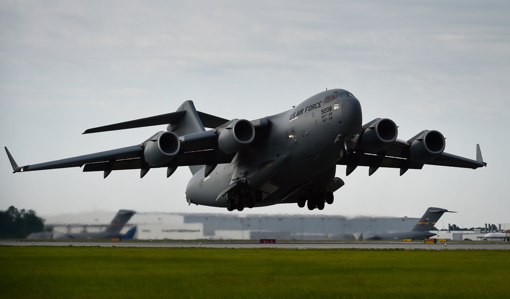 21 Charleston C-17s launch in support of Army’s All American Week