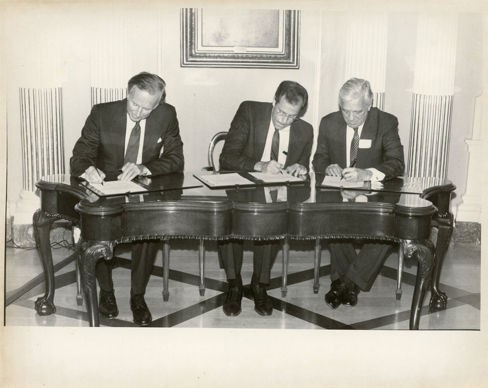 Signing of Enterprise Fund for Polish &amp; Hungarian Americans