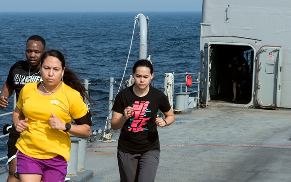 USS Lake Champlain (CG 57) Memorial Day Run