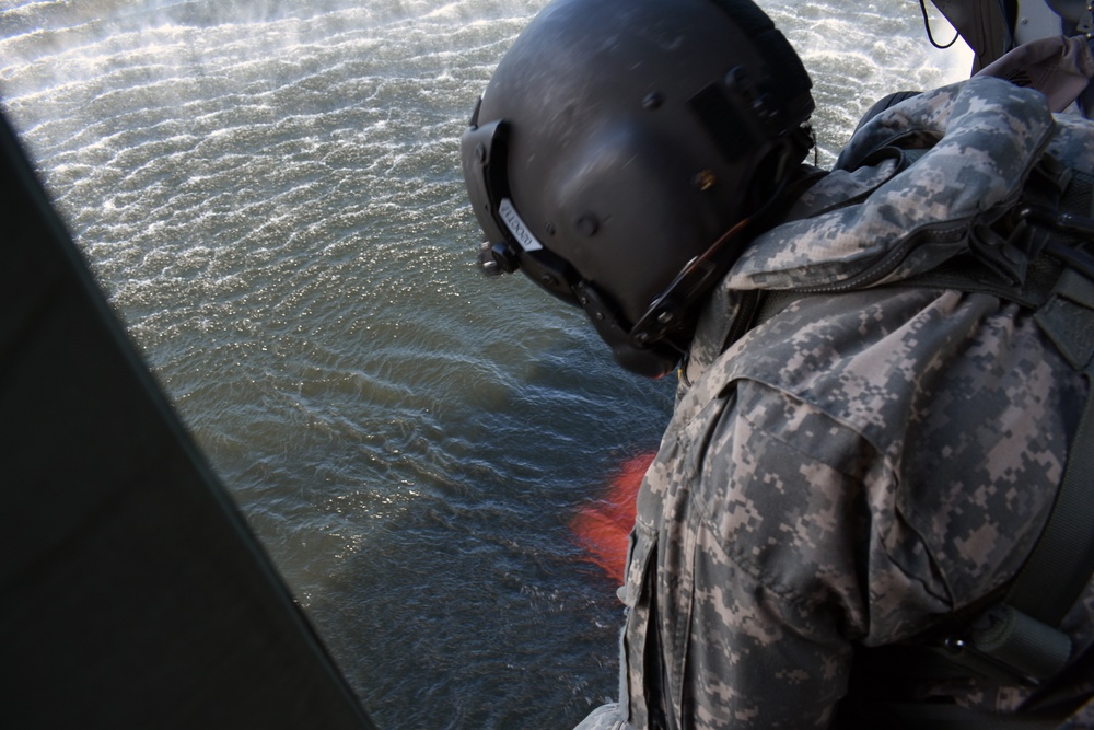 New York Army National Guard aviators conduct fire bucket training