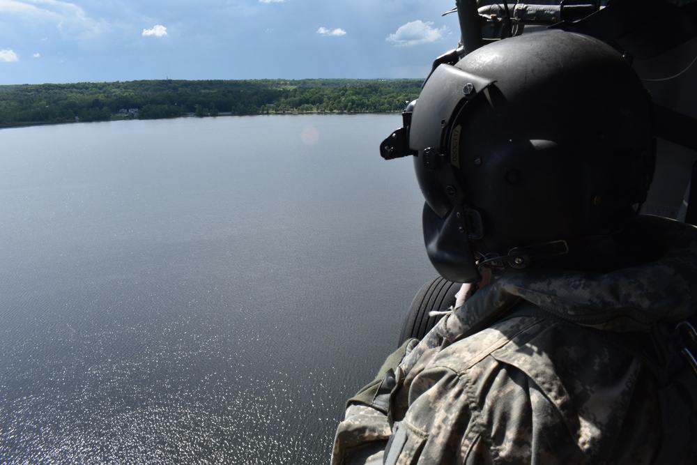 New York Army National Guard aviators conduct fire bucket training