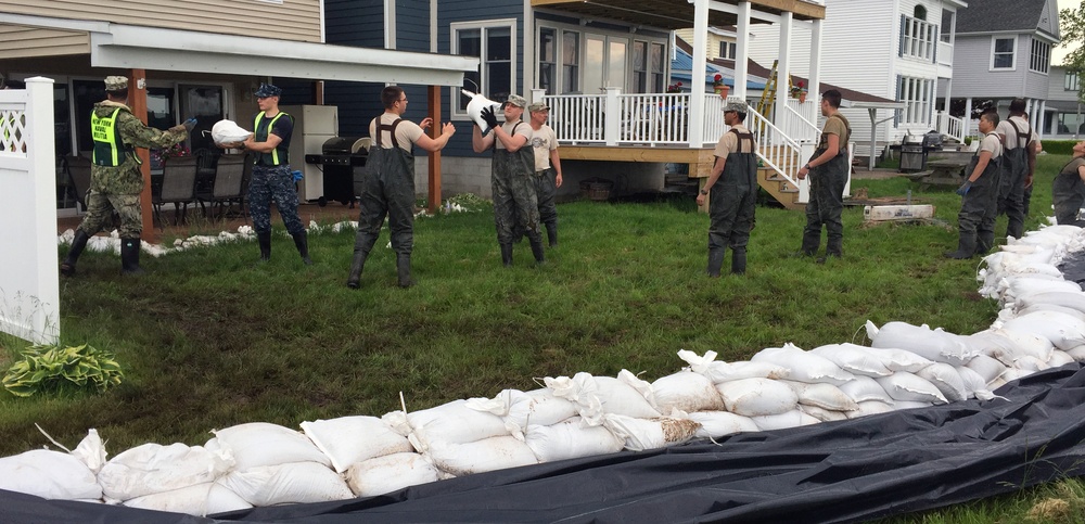 New York Naval Militia conducts sandbag operations in response to Lake Ontario flooding