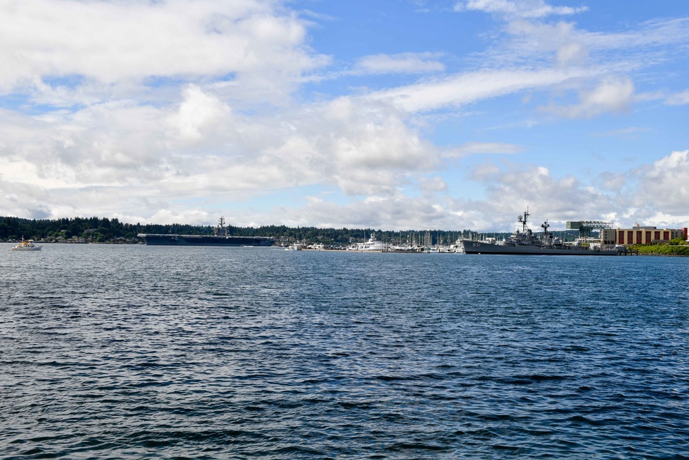 USS Nimitz, USS Shoup and USS Kidd Depart for Deployment