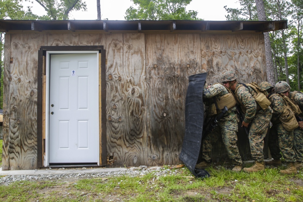 BOOM!: CLB-22 Conducts Urban Breaching Training