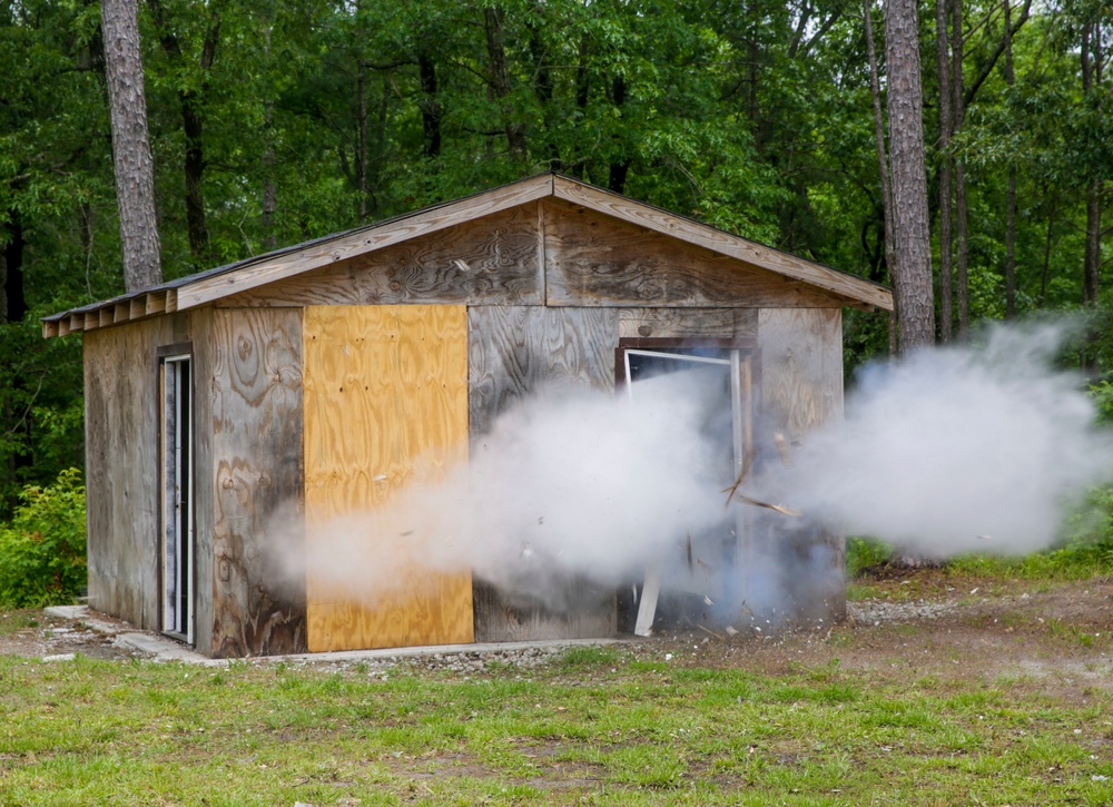 BOOM!: CLB-22 Conducts Urban Breaching Training