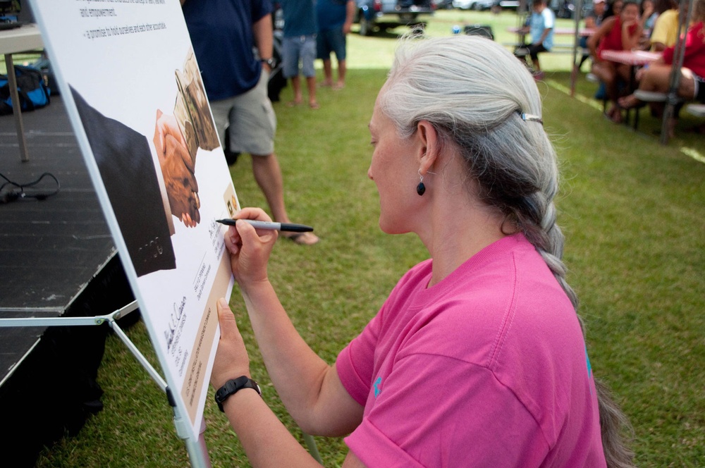 Pledge signed for Service Culture initiative