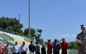 NEW HORIZONS 2017 builds partnership through baseball clinic